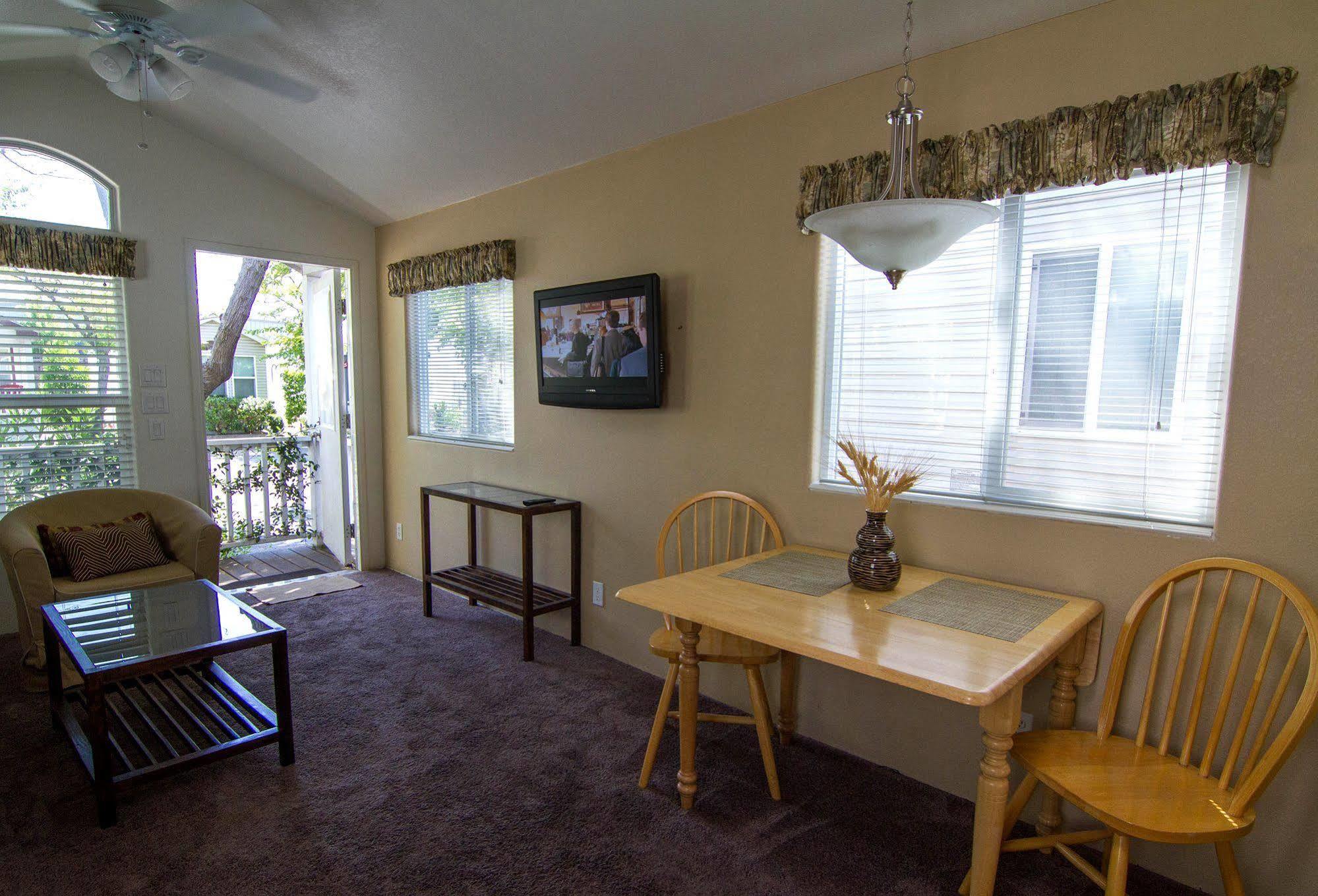 Arden Acres Hotel Sacramento Bagian luar foto